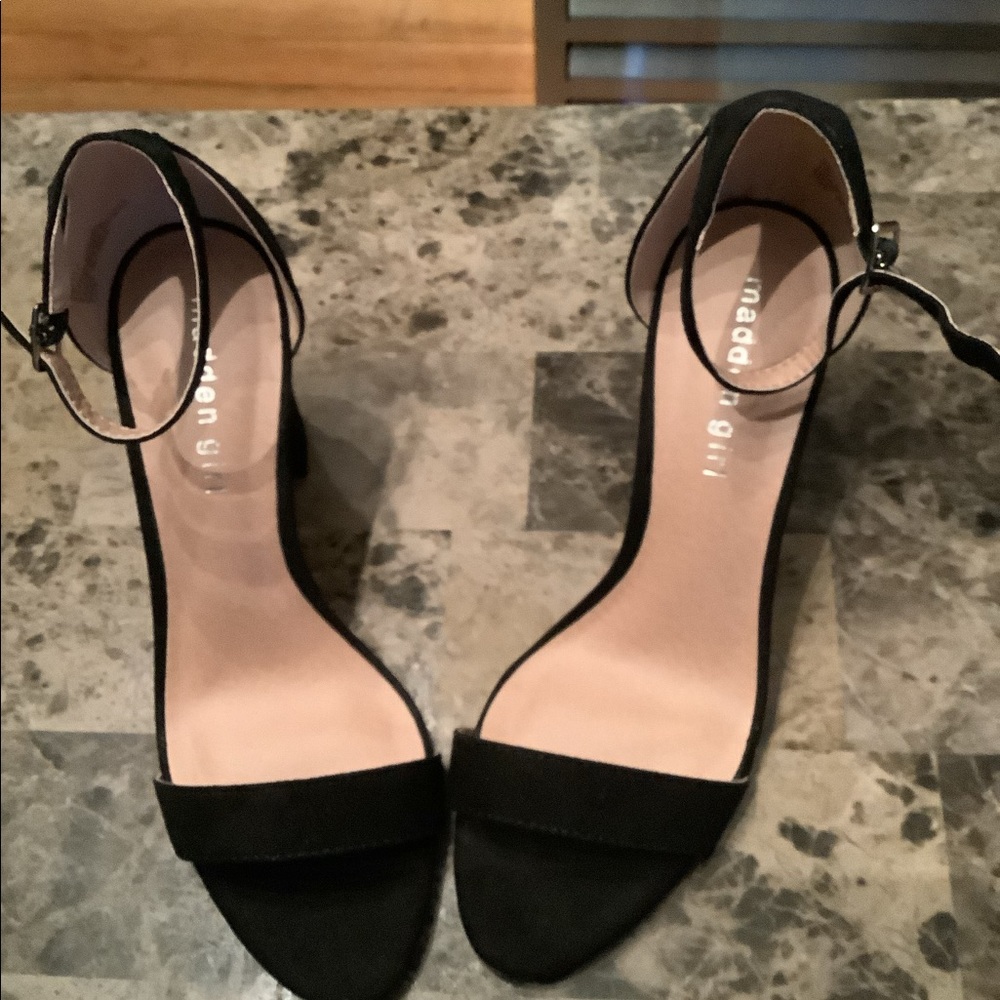 Madden Girl. Bella Block heel sandals. Size 7.